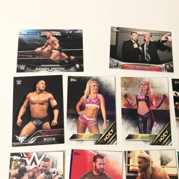 2016  WWE Topps Lot of 23 Wrestling Cards NXT Mix Lot - Picture 3 of 16